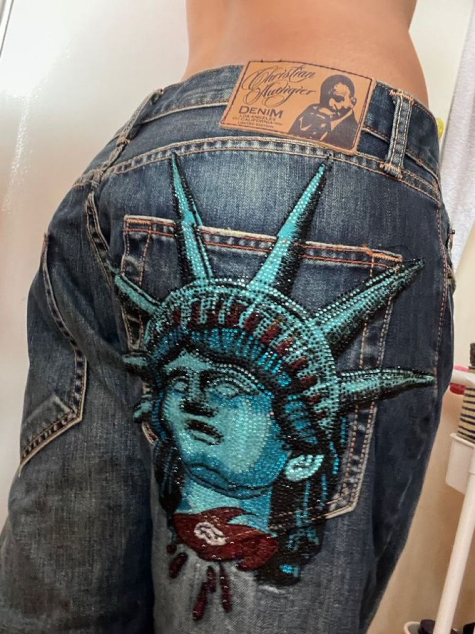 Y2k 2000s Statue of Liberty Di - огляд і ціна Vintage Collectible Buttons