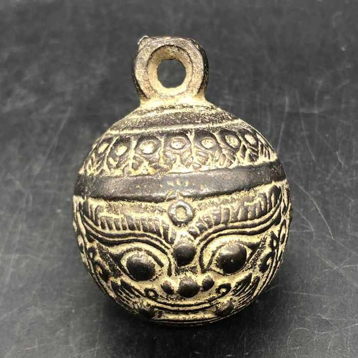 Antique Tiger Head Bell Collec - огляд і ціна Vintage Collectible Bells