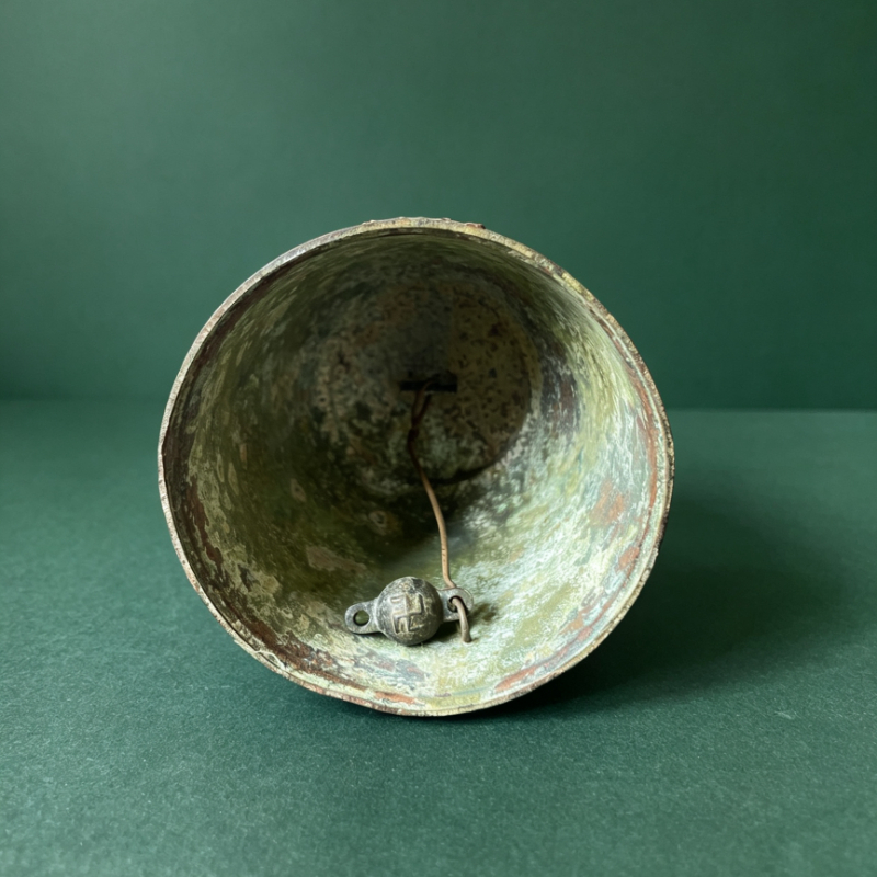 Antique Hanging Temple Bell Vi - огляд і ціна Vintage Collectible Ornaments