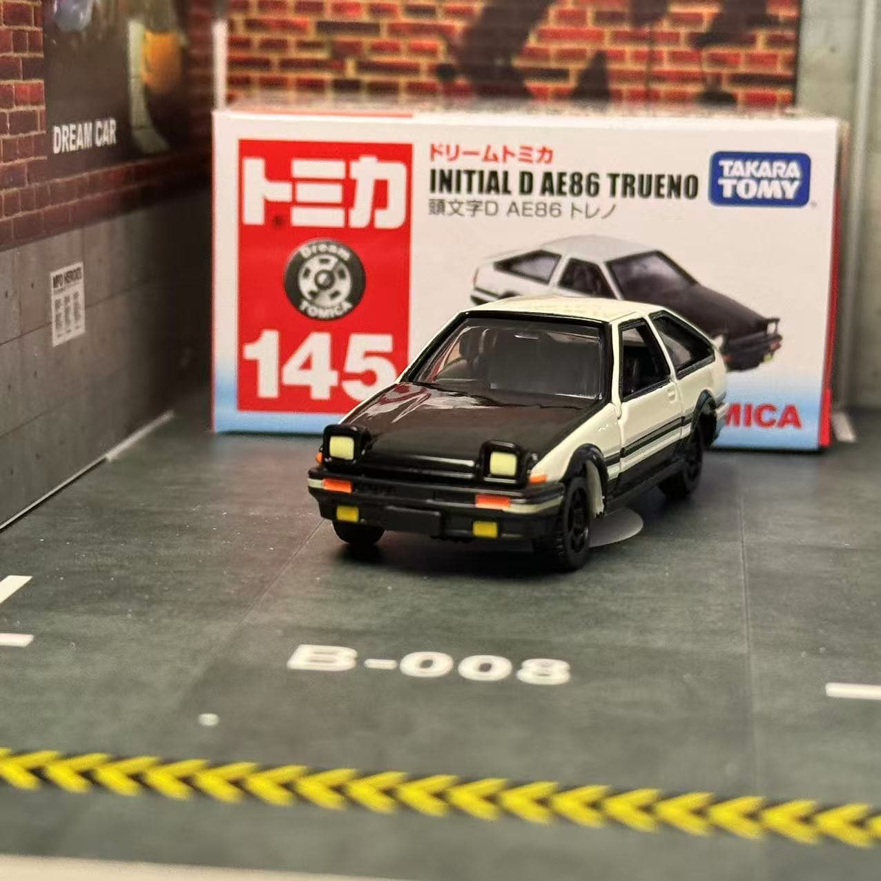 Dream Tomica NO. 145 Initial D - огляд і ціна Vintage Collectible Model Cars